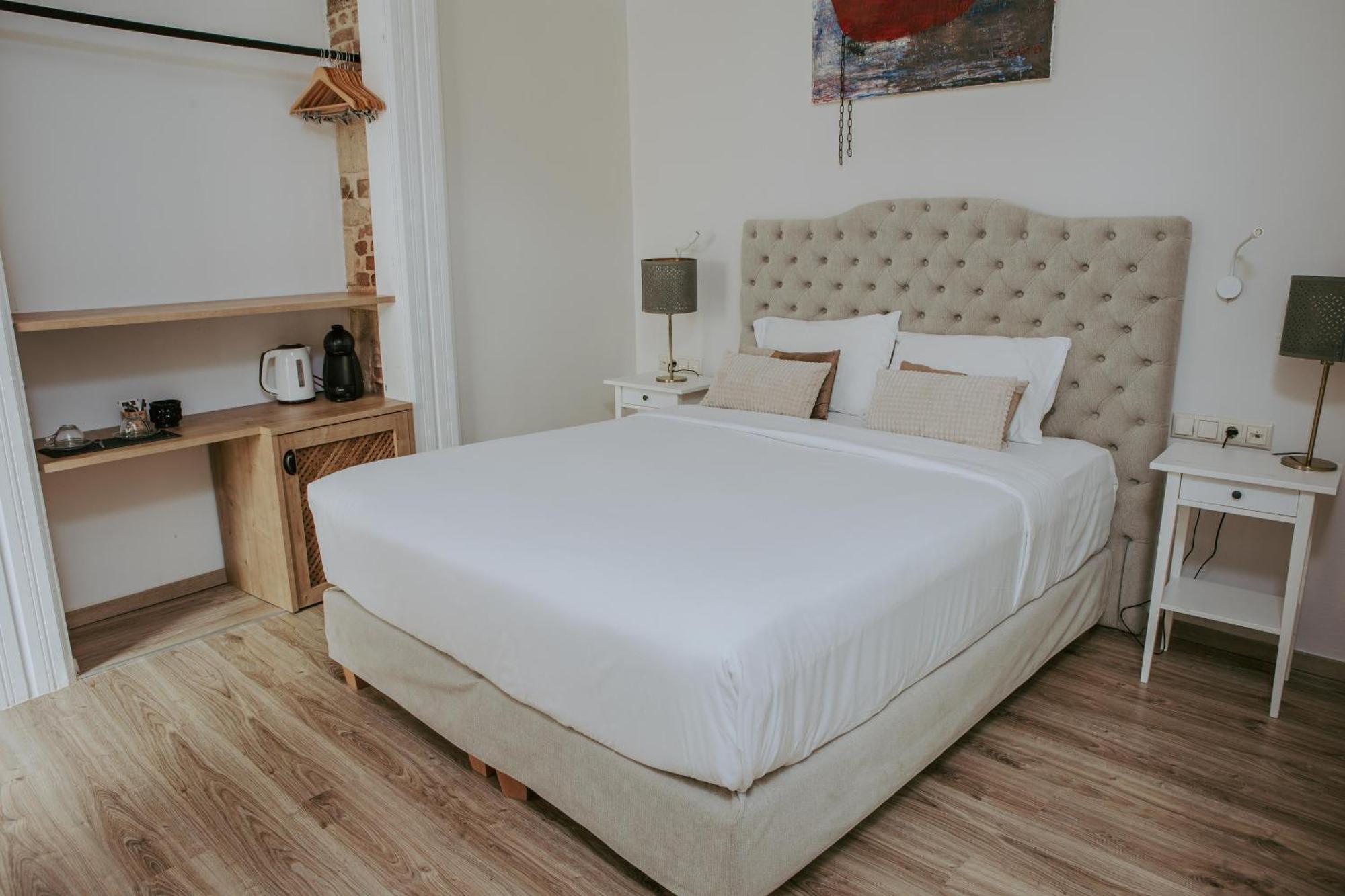 Porta Medina Boutique (adults Only) Aparthotel Heraklion (Crete)